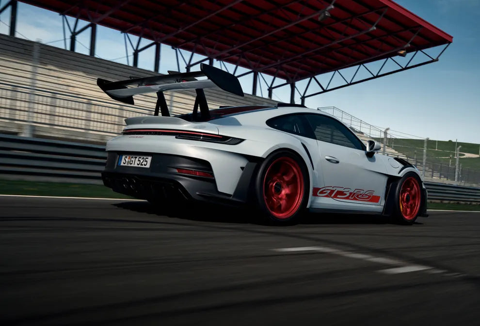 Porsche 911 GT3 RS (992): Design Architecture, Aerodynamics & Engineering